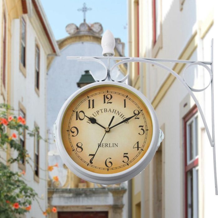 horloge-de-gare-double-face-1